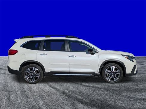 Used 2024 Subaru Ascent Touring image 3