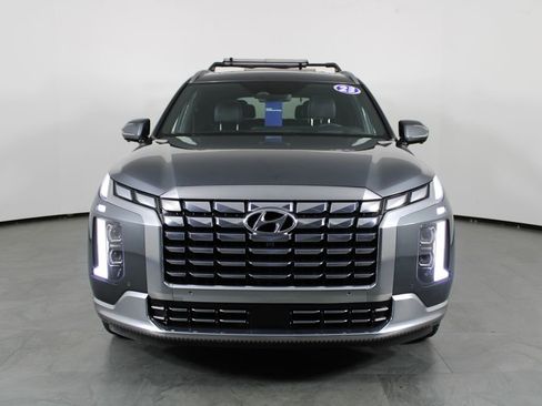 Used 2023 Hyundai Palisade Calligraphy w/ Cargo Package image 13