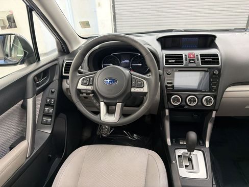 Used 2018 Subaru Forester 2.5i Premium AWD/4WD image 25
