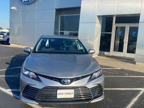 Used 2024 Toyota Camry LE image 2