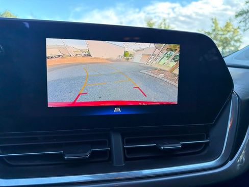 Used 2024 Chevrolet Trax ACTIV FWD image 22