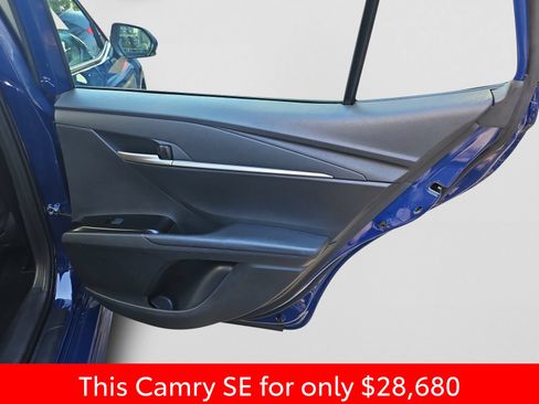 Used 2025 Toyota Camry SE FWD image 37