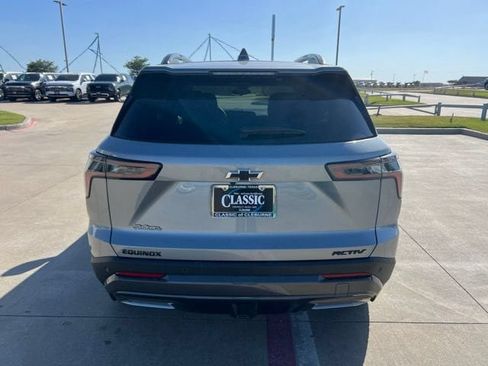 Used 2025 Chevrolet Equinox ACTIV w/ Convenience Package III FWD image 4
