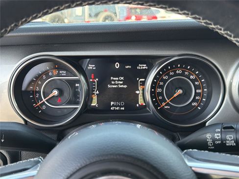 Used 2019 Jeep Wrangler Unlimited Sahara AWD/4WD image 26