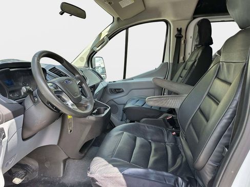 Used 2015 Ford Transit 250 130 Low Roof w/ Exterior Upgrade Package RWD image 16