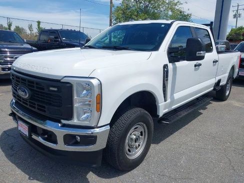 Certified 2024 Ford F250 XL w/ FX4 Off-Road Package AWD/4WD image 4