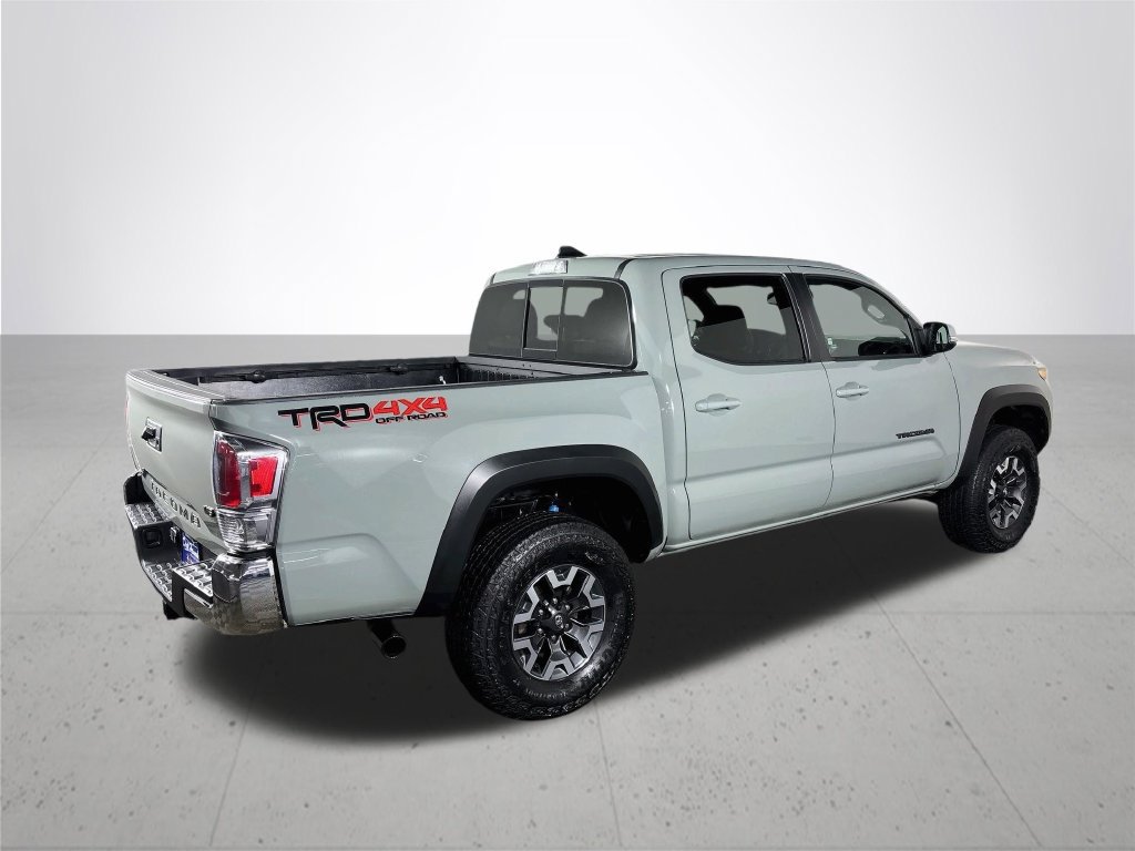 Used 2023 Toyota Tacoma TRD Off-Road w/ Black Out Package (TMS) AWD/4WD image 6