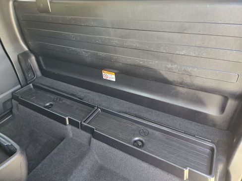 Used 2022 Toyota Tacoma SR RWD image 30