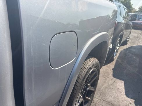Used 2022 RAM 1500 Laramie AWD/4WD image 19