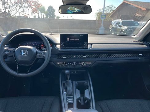 Used 2023 Honda Accord EX image 12