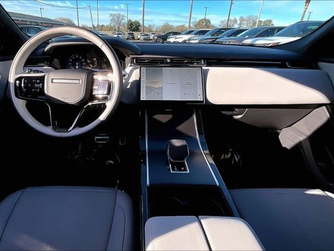 New 2026 Land Rover Range Rover Velar Dynamic SE image 7