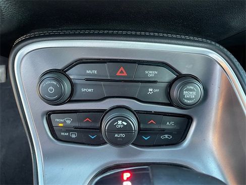 Used 2021 Dodge Challenger SXT image 23
