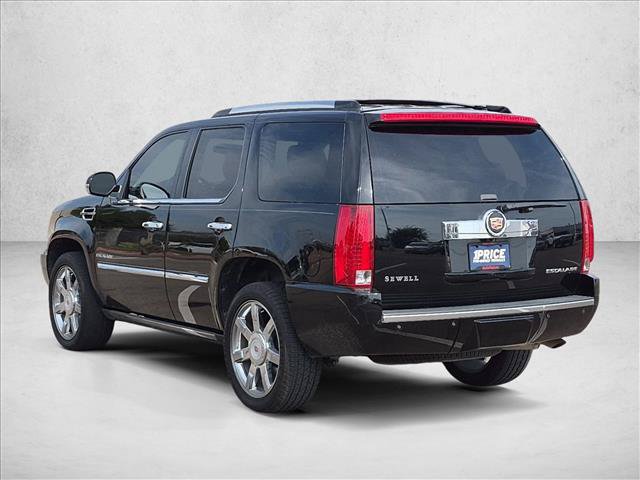 Used 2014 Cadillac Escalade Luxury RWD image 6