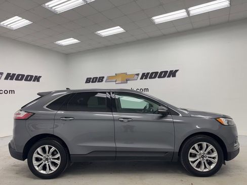 Used 2024 Ford Edge Titanium image 4