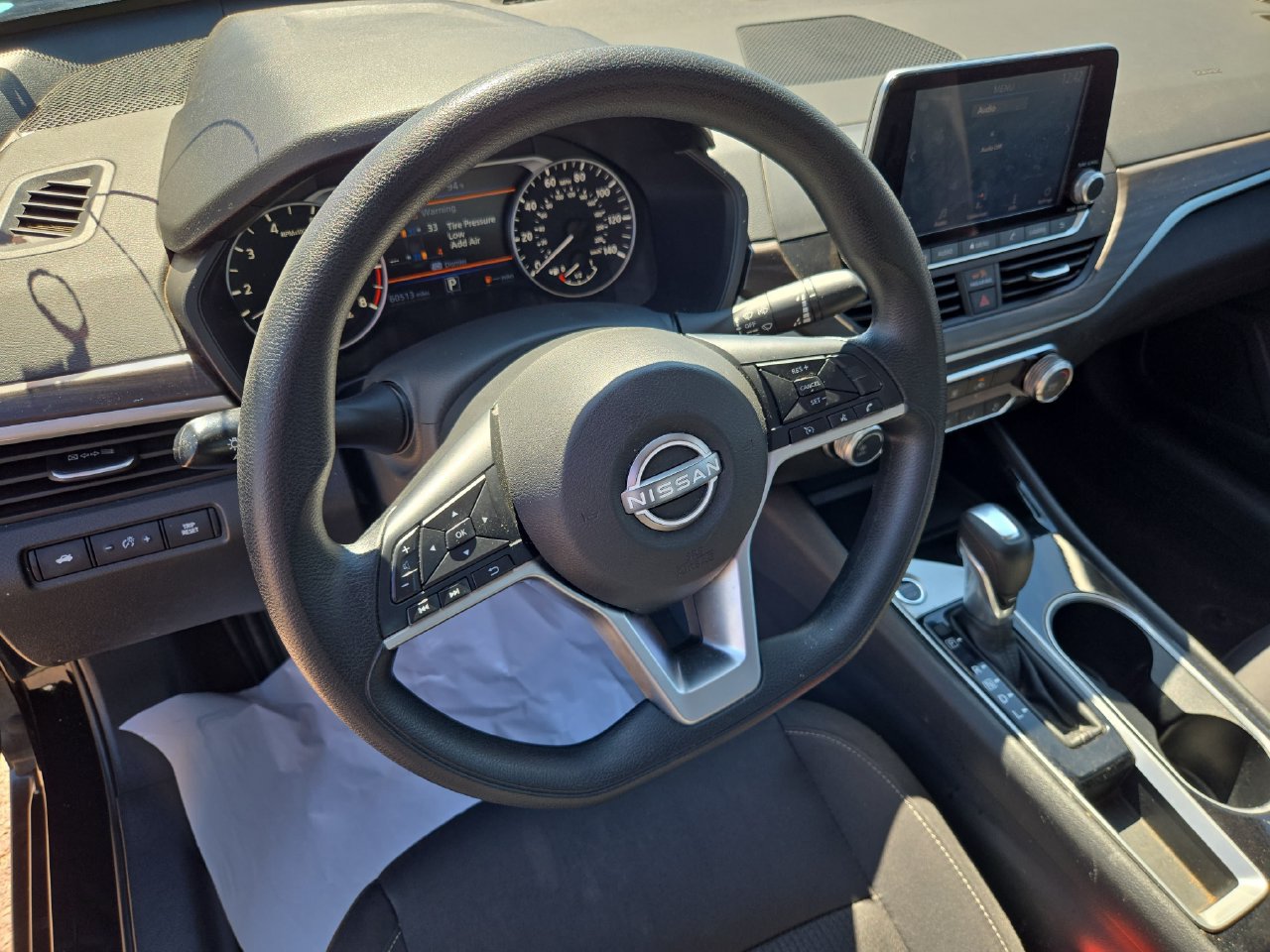 Used 2024 Nissan Altima 2.5 SV FWD image 10