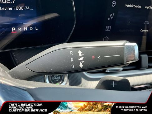 Used 2025 Chevrolet Equinox LT AWD/4WD image 26
