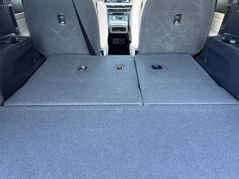 Used 2024 Hyundai Palisade Limited image 13