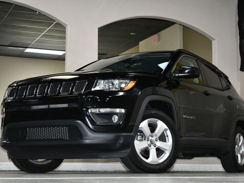 Used 2019 Jeep Compass Latitude w/ Popular Equipment Group image 84