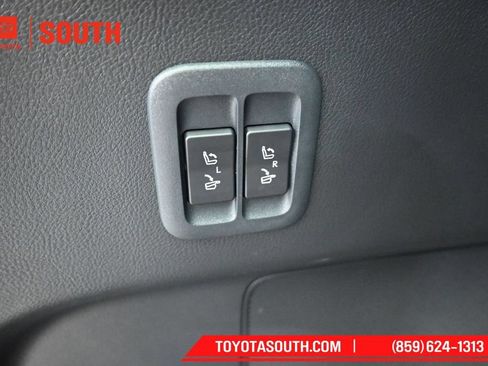 Used 2026 Lexus TX 500h AWD w/ Technology Package image 35