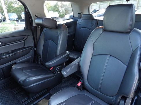 Used 2017 GMC Acadia Limited SLT image 23