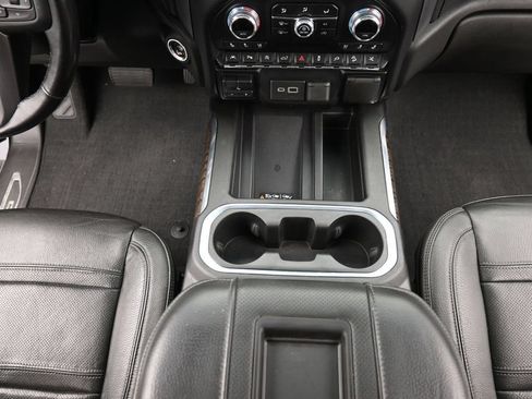 Used 2021 GMC Sierra 1500 Denali w/ Denali Ultimate Package AWD/4WD image 14