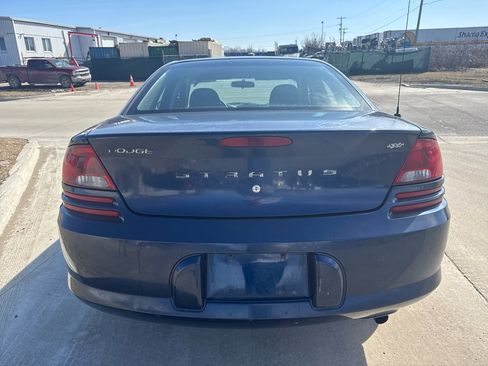 Used 2006 Dodge Stratus SXT image 28