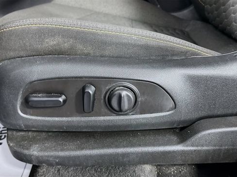 Used 2020 Chevrolet Equinox LT AWD/4WD image 20