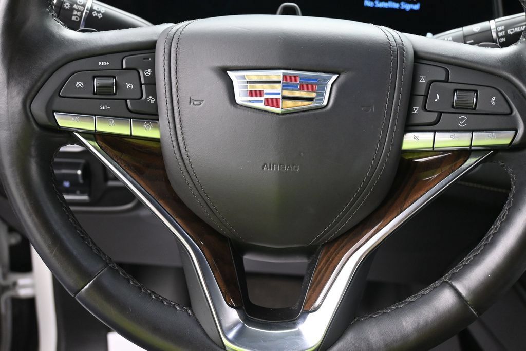 Used 2024 Cadillac Escalade Sport Platinum w/ LPO, ONYX Package AWD/4WD image 13