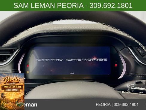 New 2025 Jeep Grand Cherokee Limited image 12