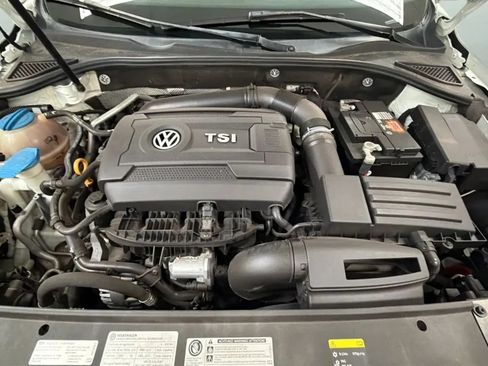 Used 2017 Volkswagen Passat 1.8T R-Line FWD image 21