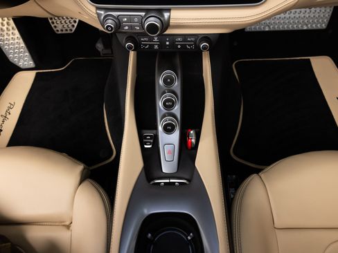 Certified 2023 Ferrari Portofino M RWD image 94