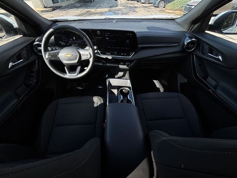 Used 2025 Chevrolet Equinox LT image 37