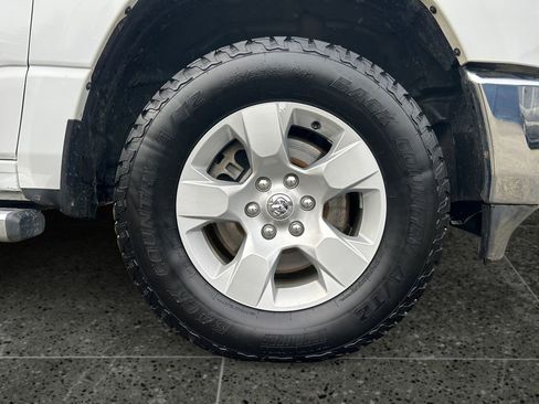 Used 2022 RAM 1500 Big Horn AWD/4WD image 9