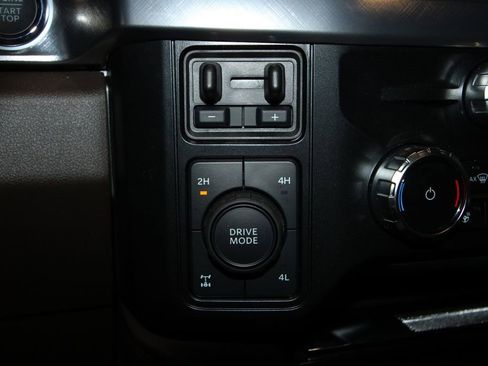 Used 2025 Ford F250 King Ranch w/ Chrome Package image 20