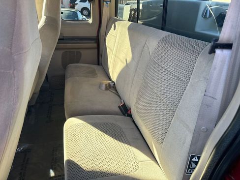 Used 2001 Ford F250 XL image 16
