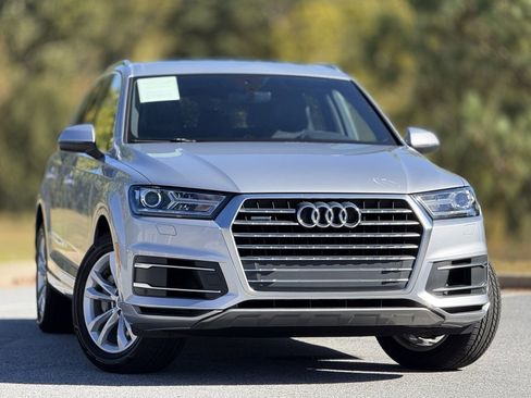 Used 2018 Audi Q7 3.0T Premium image 3