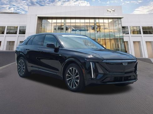 Certified 2024 Cadillac Lyriq Sport RWD image 3