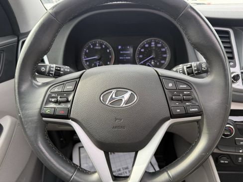 Used 2018 Hyundai Tucson Value FWD image 23