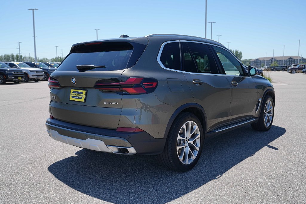 Used 2026 BMW X5 xDrive40i AWD/4WD image 7