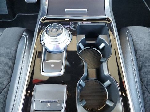 Used 2020 Ford Edge ST image 20