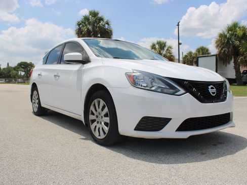 Used 2016 Nissan Sentra S FWD image 18