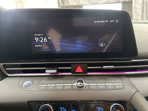 Certified 2024 Hyundai Elantra SEL w/ Convenience Package image 19