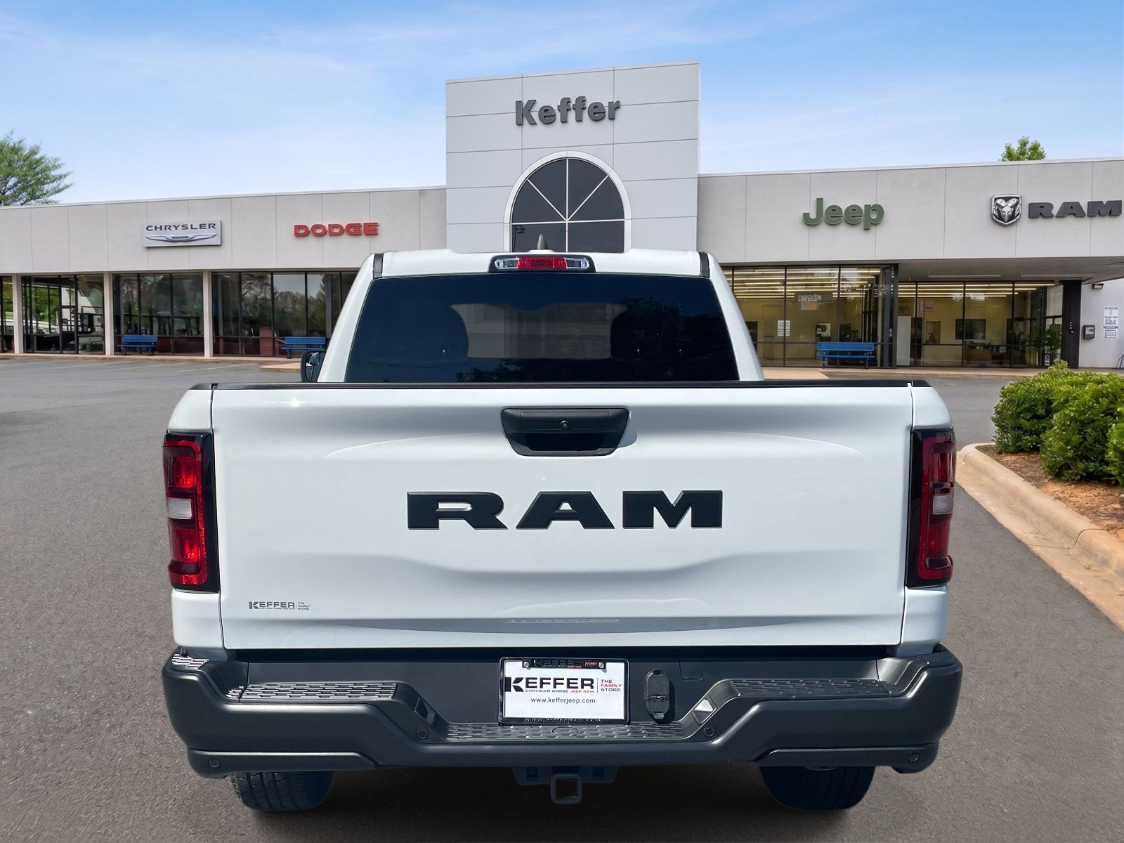 Used 2027 RAM 1500 Tradesman RWD image 3