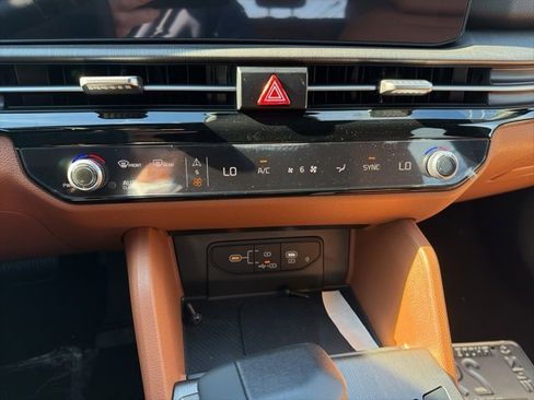 New 2026 Kia Sportage X-Line w/ X-Line Technology Package image 16