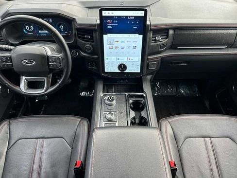 Used 2023 Ford Expedition Max Limited image 5