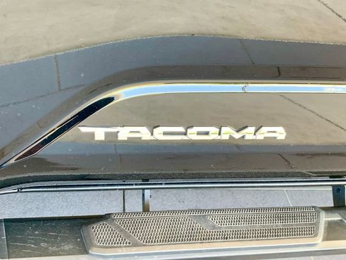 Used 2025 Toyota Tacoma SR5 RWD image 11