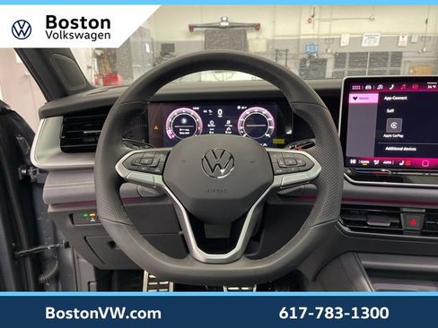 New 2026 Volkswagen Tiguan SE R-Line image 15