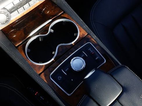 Used 2012 Mercedes-Benz CLS 550 4MATIC w/ Premium I Pkg image 44