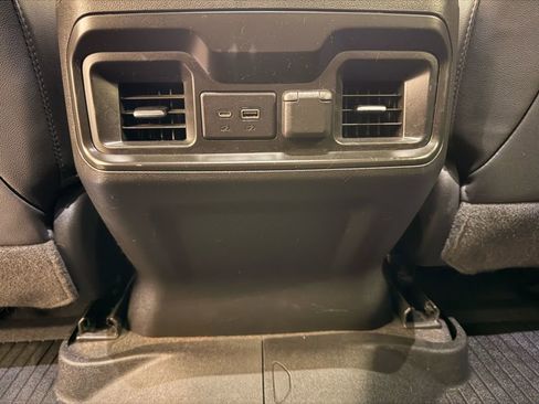 Used 2020 Chevrolet Silverado 1500 LT Trail Boss w/ Midnight Edition image 32