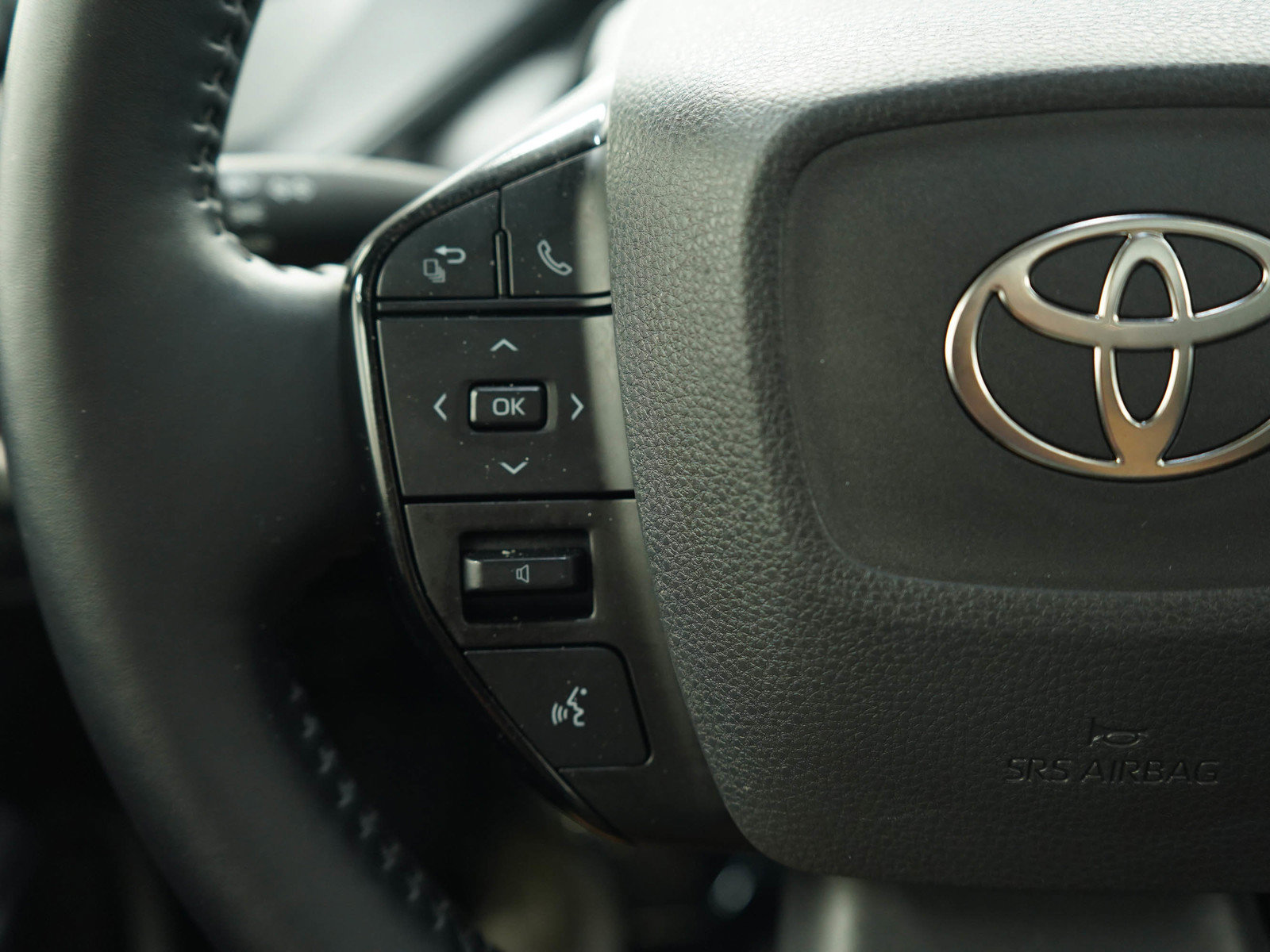 Used 2023 Toyota Prius XLE AWD/4WD image 22